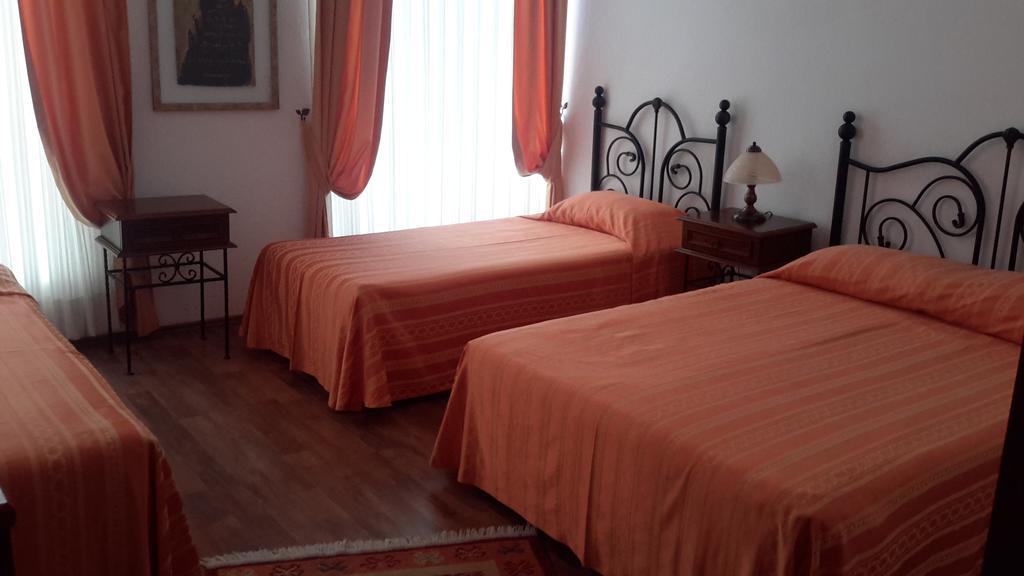 Ege Hotel Τένεδος Δωμάτιο φωτογραφία